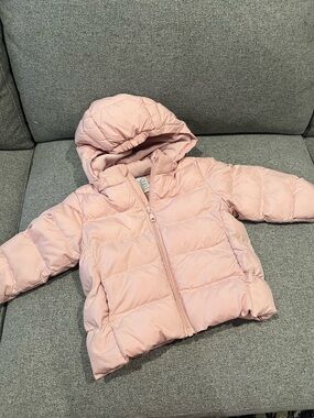 Uniqlo Light Pink Quilted Puffer Jacket with Hood USED 18-24 months